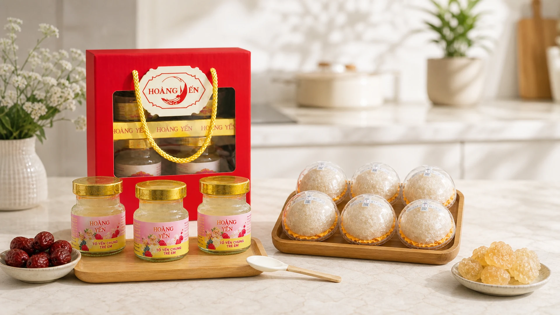 So sánh yến chưng sẵn cho trẻ em và Yến Baby tinh chế Hoàng Yến